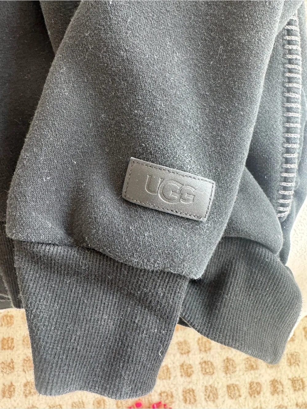 UGG Black Women's Pullover Hoodie Sweatshirt